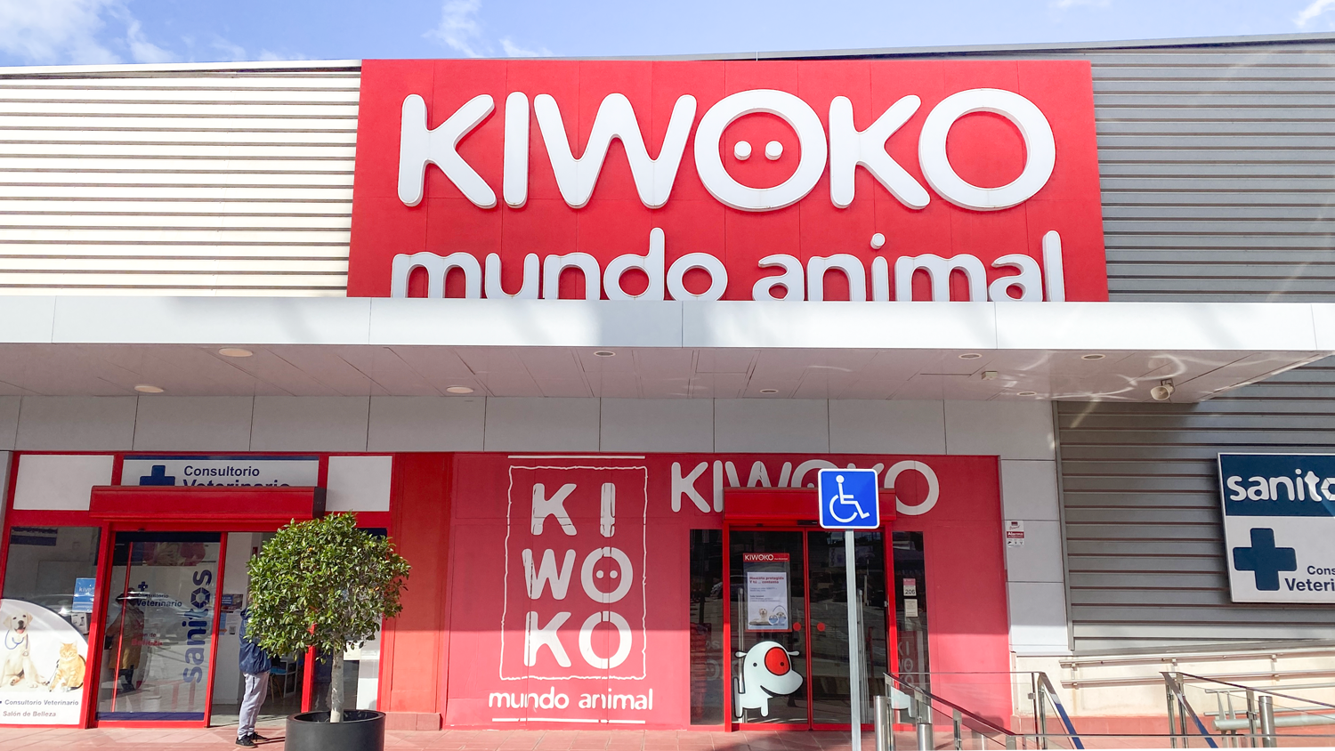 Kiwoko store front